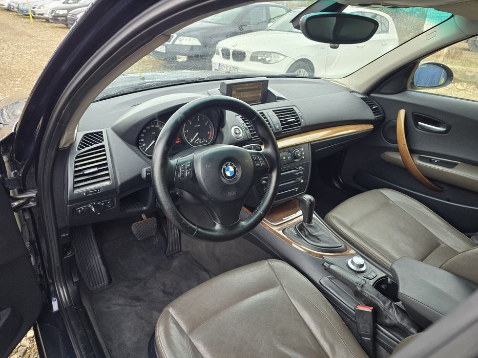 Bmw 120 D fab 2005 cutie automata Navigatie,piele Posibilitate RATE