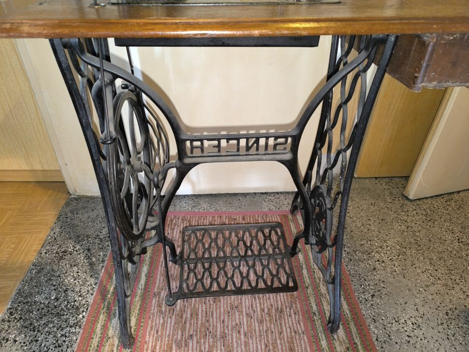 Шевна машина Singer