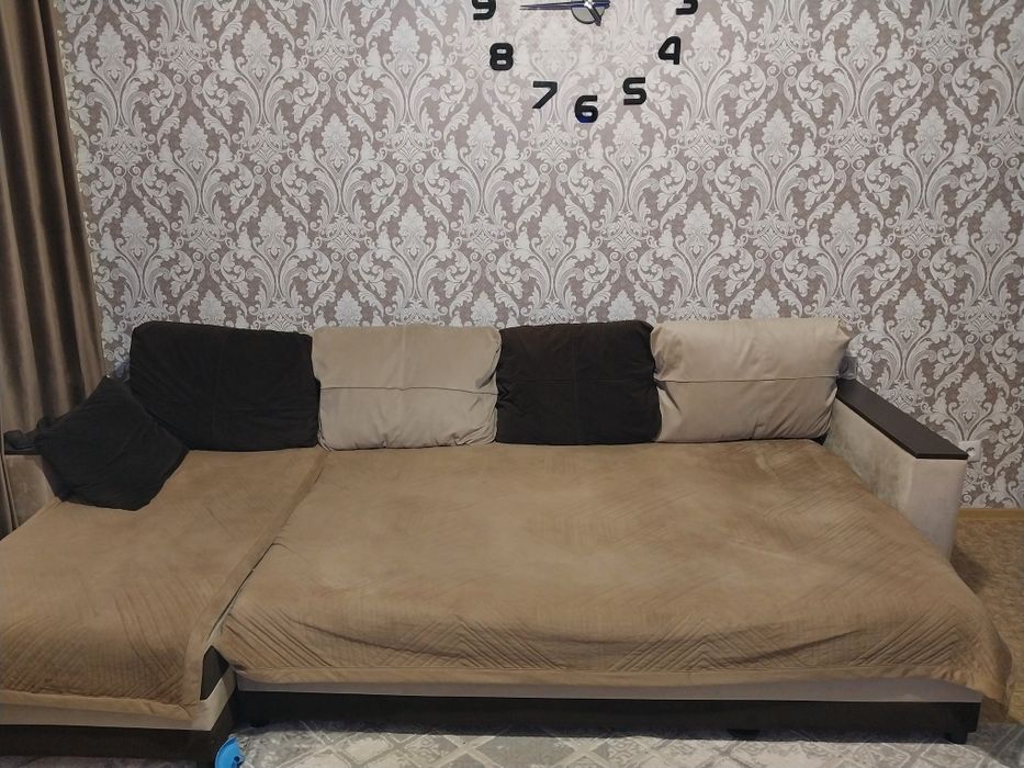 Продам диван угловой