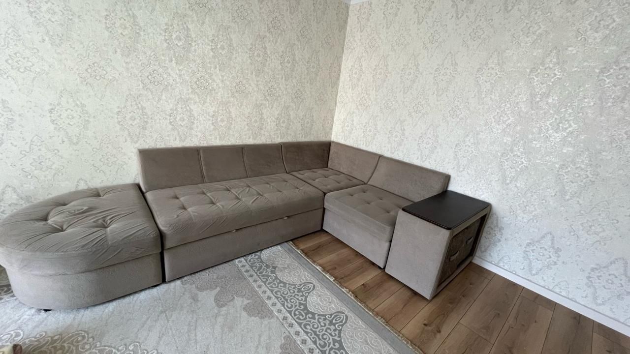 Продам б/у мягкую мебель в хорошем состоянии.