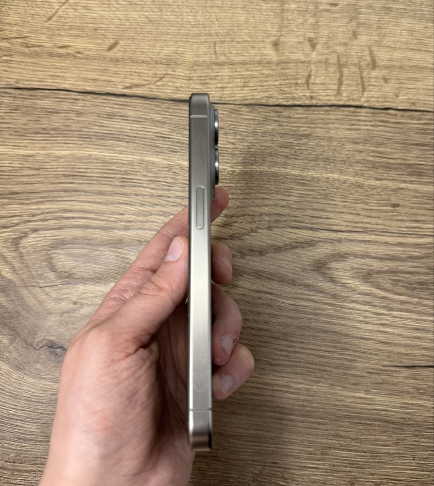 Iphone 15 pro impecabil
