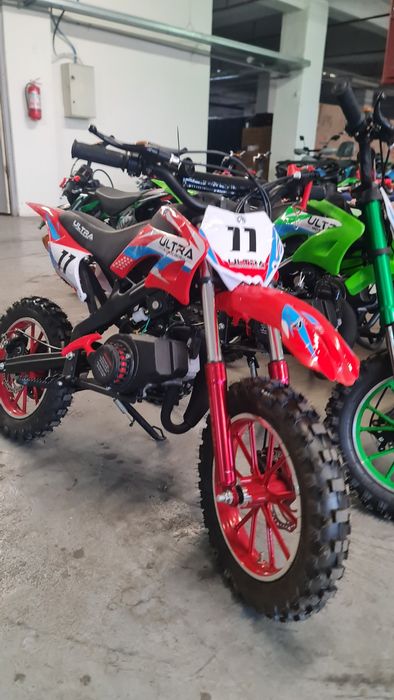 Cross 49cc adus din Germania pentru copii cu motor pe benzina