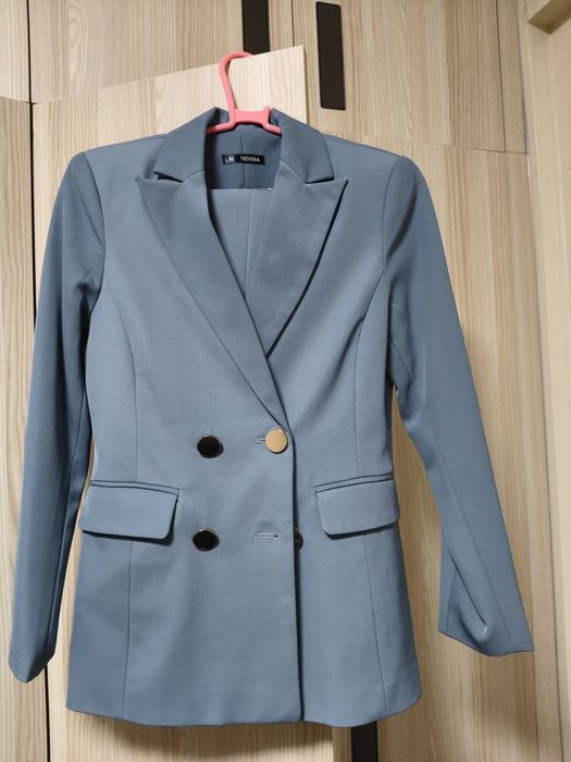 Костюм женский с брюками