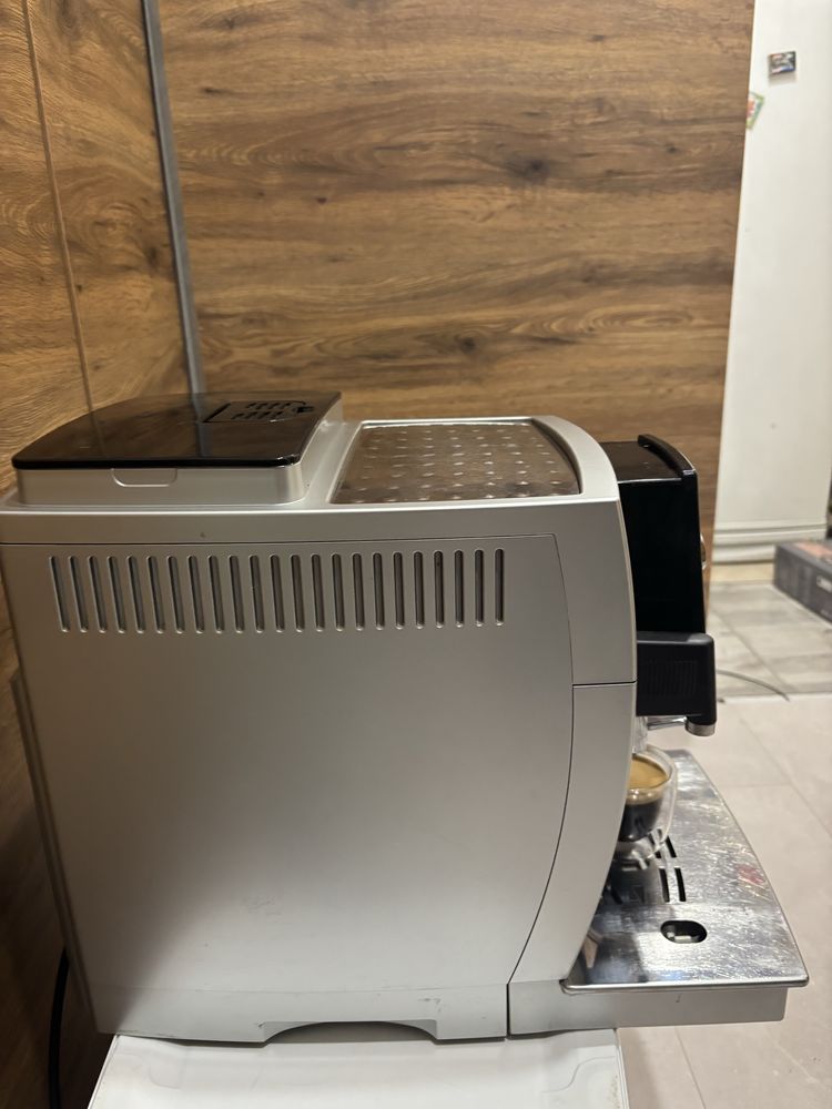 Кафе автомат Delonghi cappuccino капучино made Italy