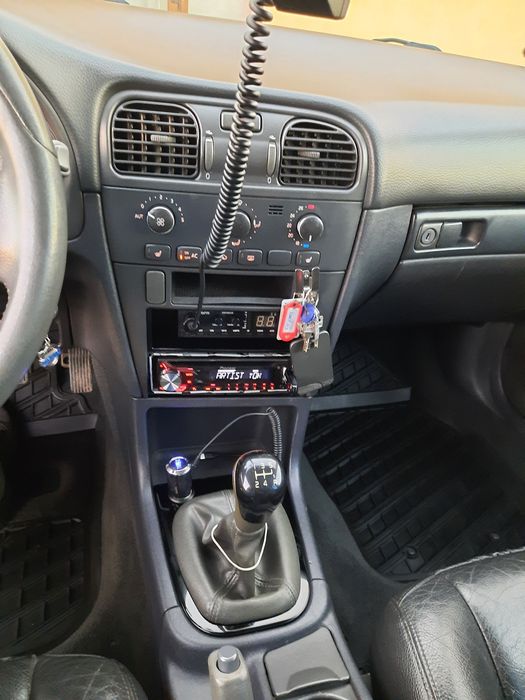 De vanzare volvo v40