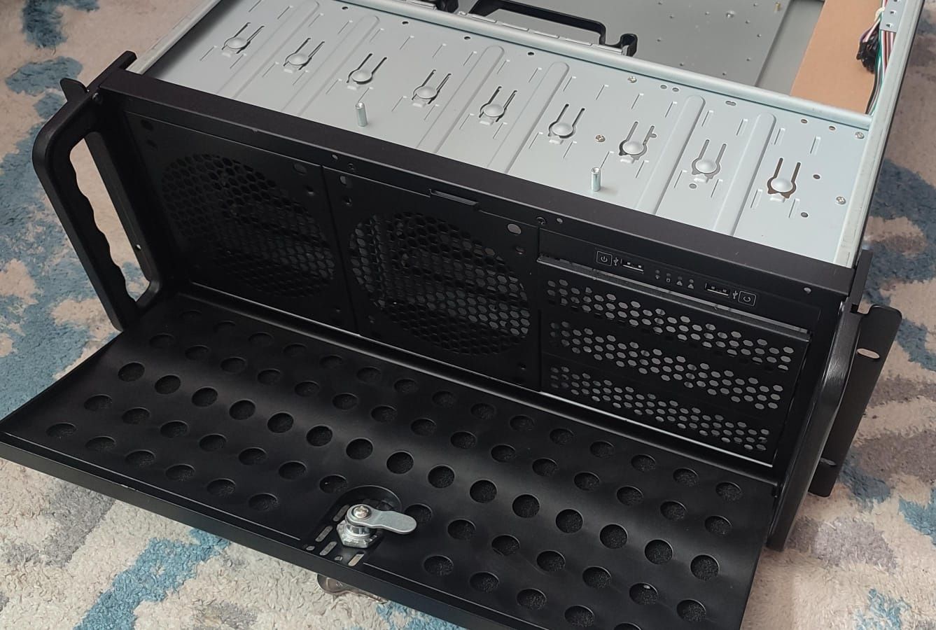 Серверный корпус Delux DLC-MU800