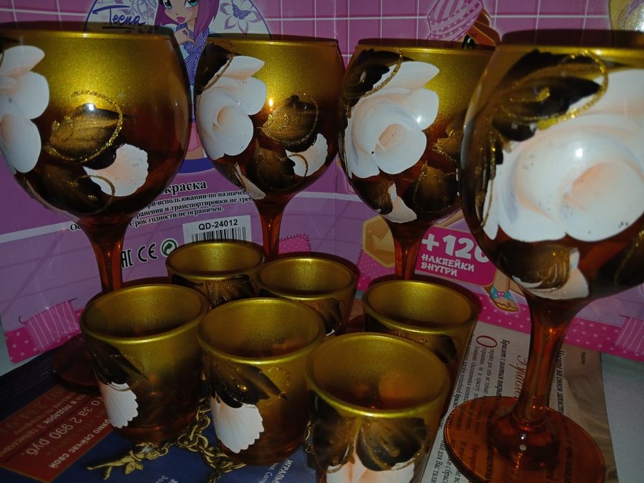 Продам! Новый. Набор Бокалы 4штук и рюмки 6 штук.