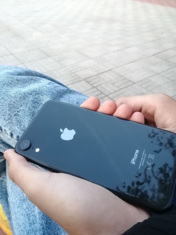 Iphone Xr, В отличном состояние
