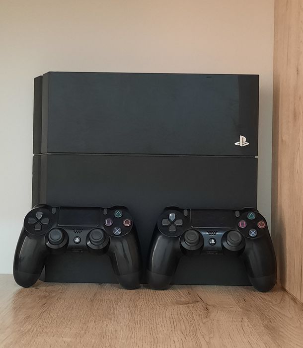 PlayStation 4 Orginal 9.00 versia GoldHen (Джойстик 2та) +10та уйин бо