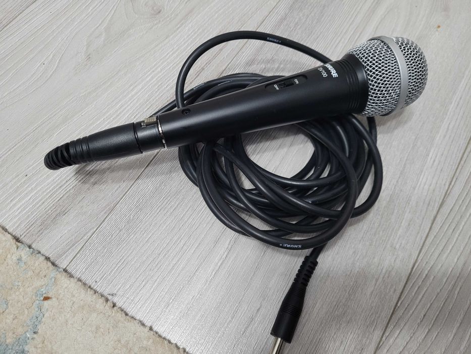 microfon Shure SV100