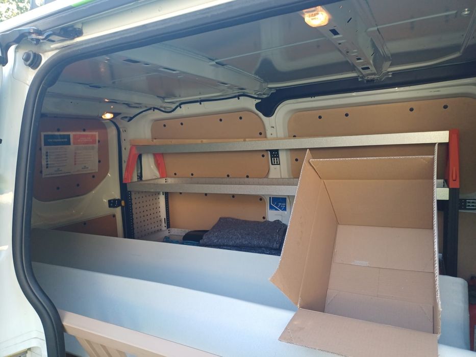 Raft ptr scule ptr Dubă