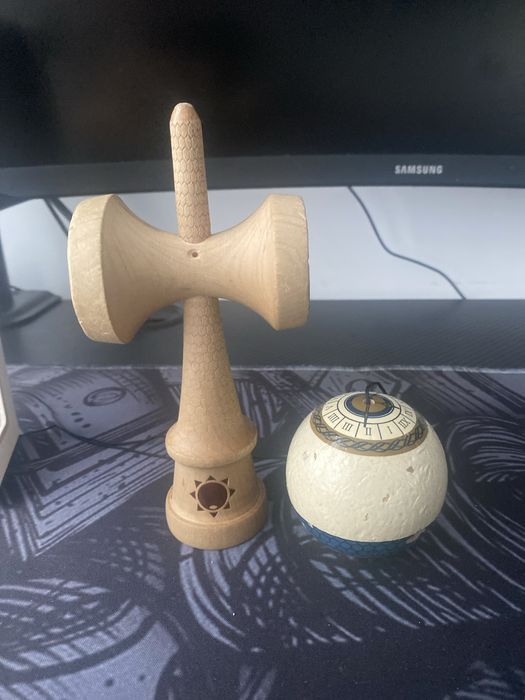 Kendama Sol Kris Bosch 2.0 sticky coear