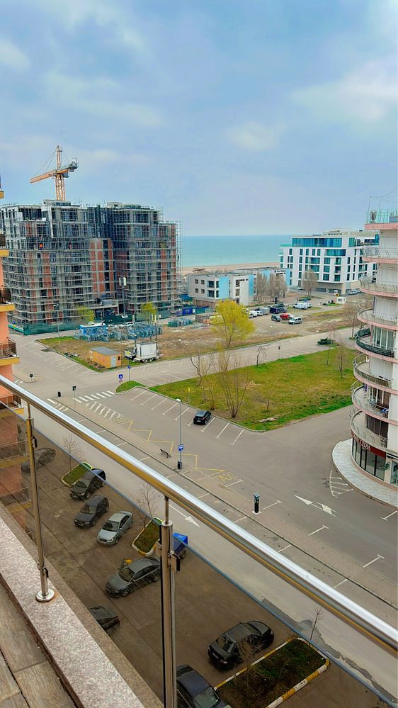 Summerland Mamaia Apartament de inchiriat la 100 m club FRATELLI