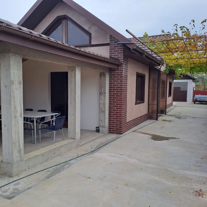 Casă de vânzare.vadu pașii ,teren 700m,100 000 euro