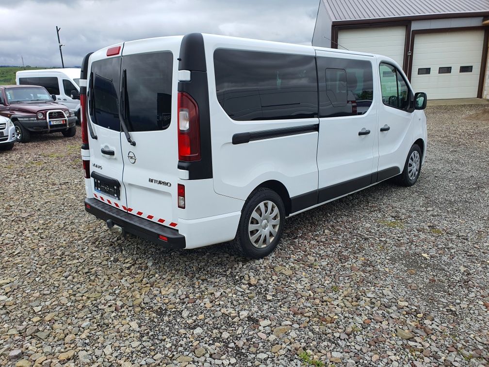 Opel vivaro 1,6tdi ,euro6  8+1 locuri