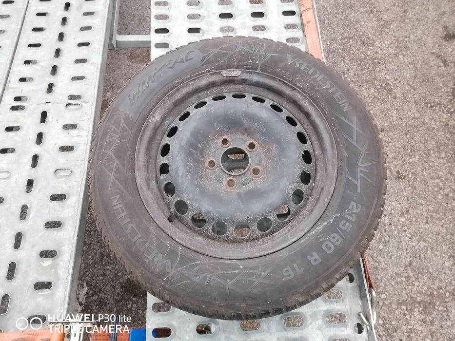 Зимни гуми 215 60 16