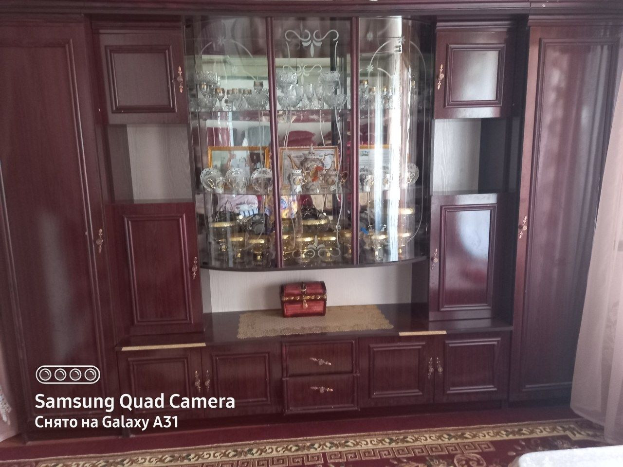 Стенка стеклянная