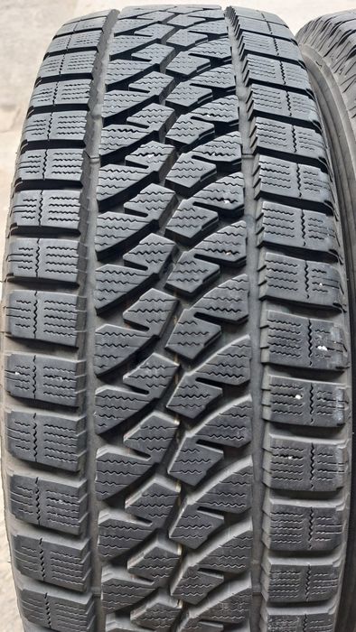 Зимни гуми 195/65/16 C Bridgestone Blizzak W810 2  броя