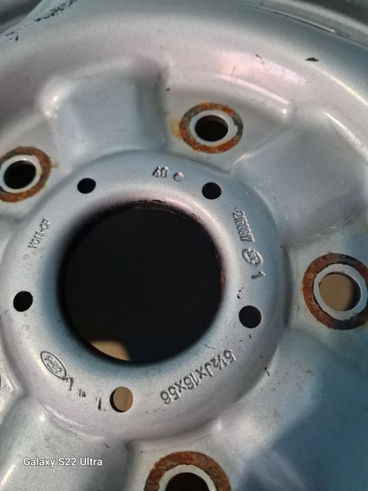 Ford бусови 15 цола и 16 цола 51/2 и 61/2J Перфектно състояние