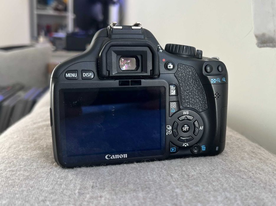 Canon EOS 550D body DSLR, stare foarte bună, fără baterie