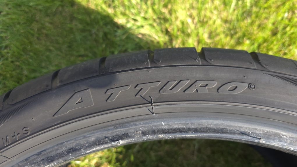 295/30/22 гуми ATARO