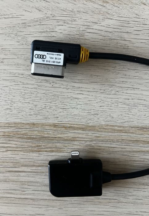 Оригинален ауди кабел AMI – Apple Lightning
