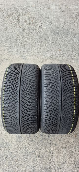 2 anvelope iarna Michelin 305/30/21,dot 2021.Pretul este pe bucata