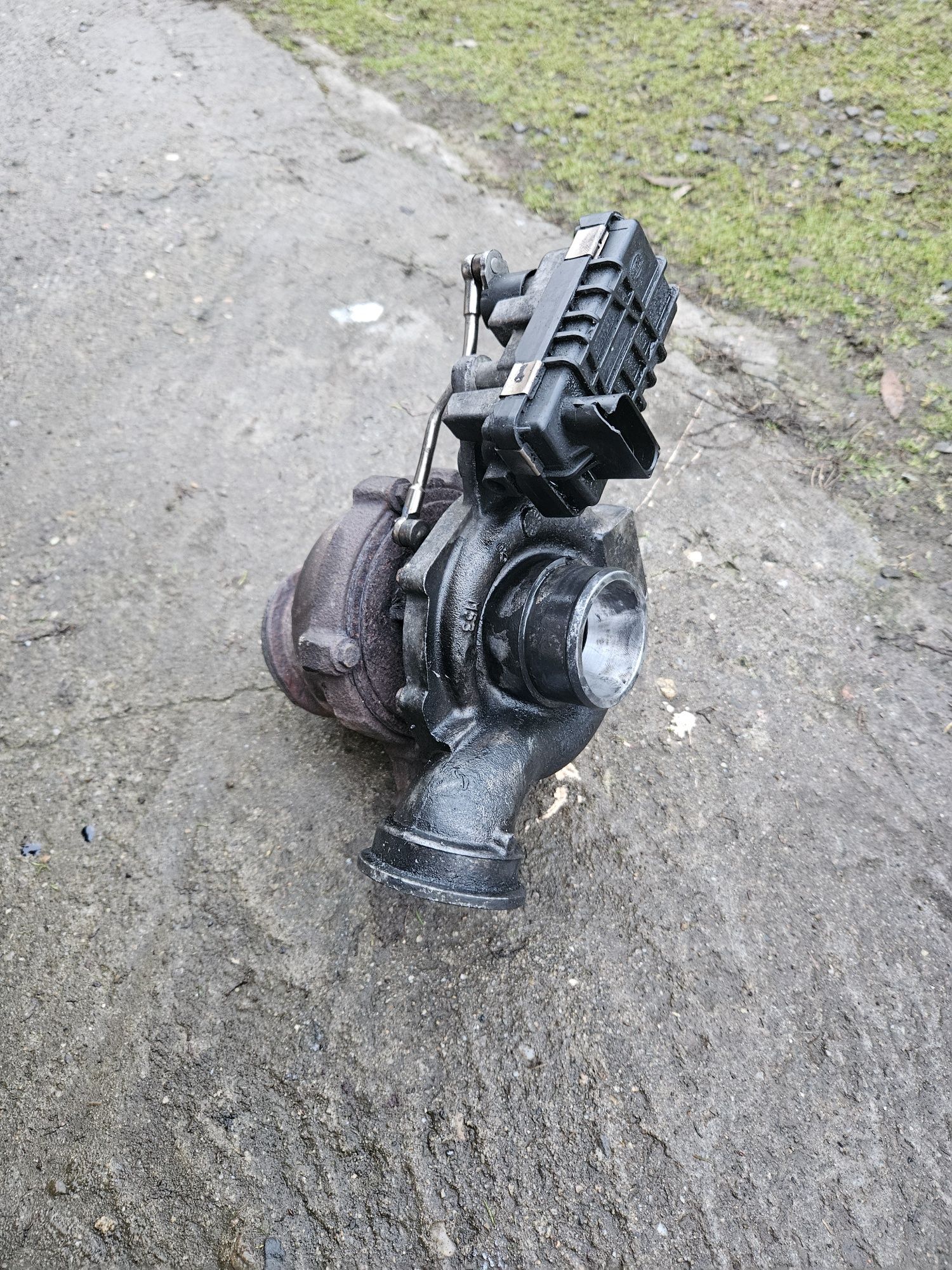 Vând turbo  Mercedes Sprinter/Vito euro 4 de 2.2 cu actuator