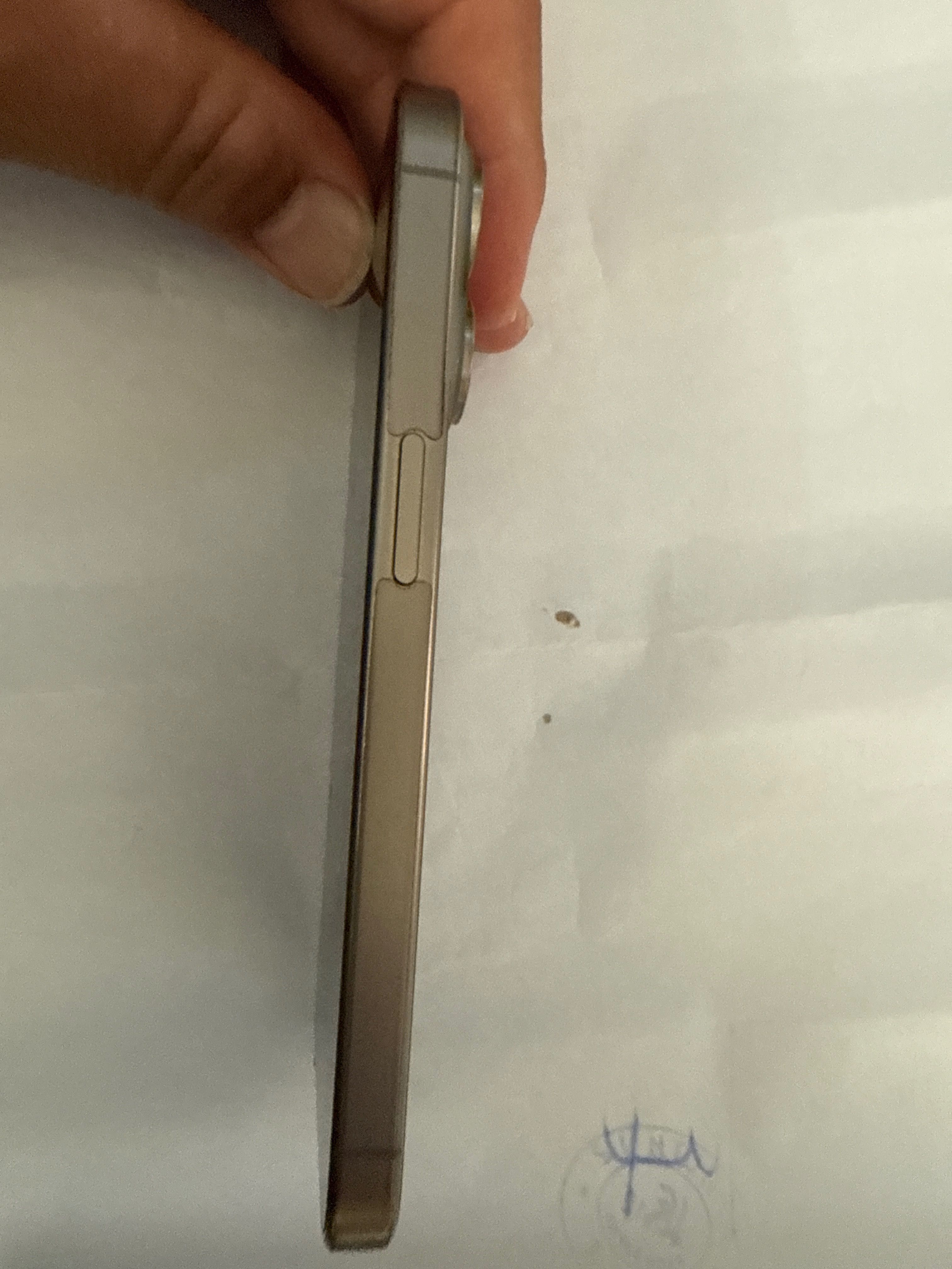 iPhone 15pro titanium 256gb