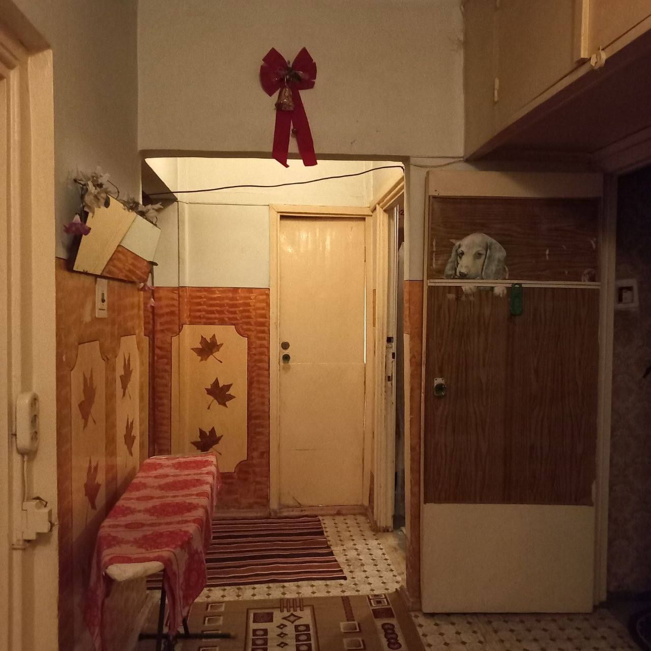 Продаётся Сергели4 четырёхкомнатная квартира на пятом этаже не торцева