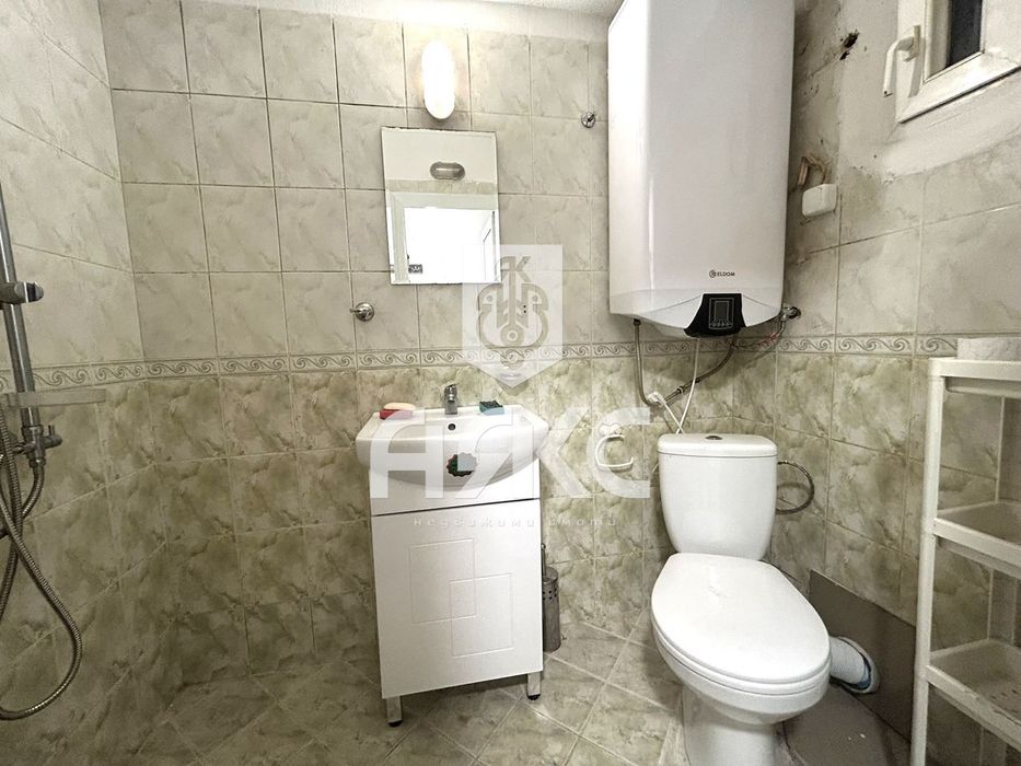 Двустаен апартамент в кв. Бояна