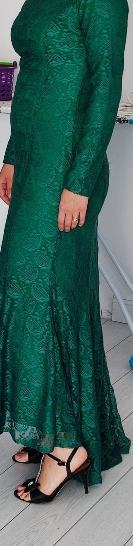 Rochie verde din dantela la 90lei