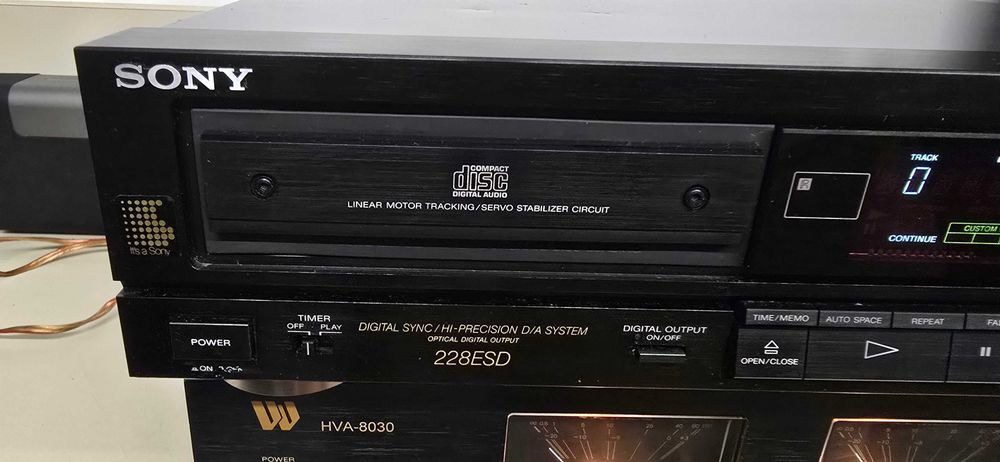 Cd player  Sony CDP 228 ES D