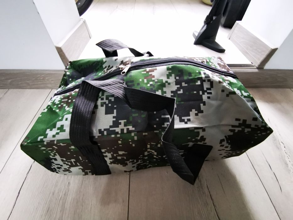 Barcuta GPS vaporaș navomodel plantat nadit pescuit 2 motoare 3 cuve!