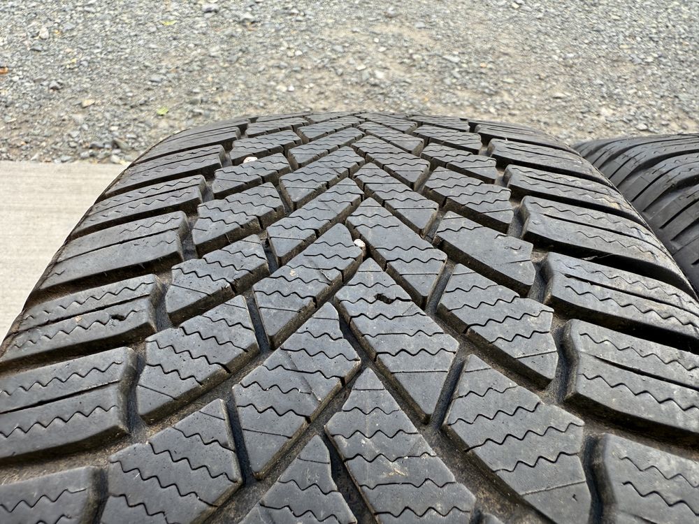 4бр. Зимни Гуми С Борд 205/50R/17 -BRIDGESTONE-DOT:1823+3821-6.7м+6.3м