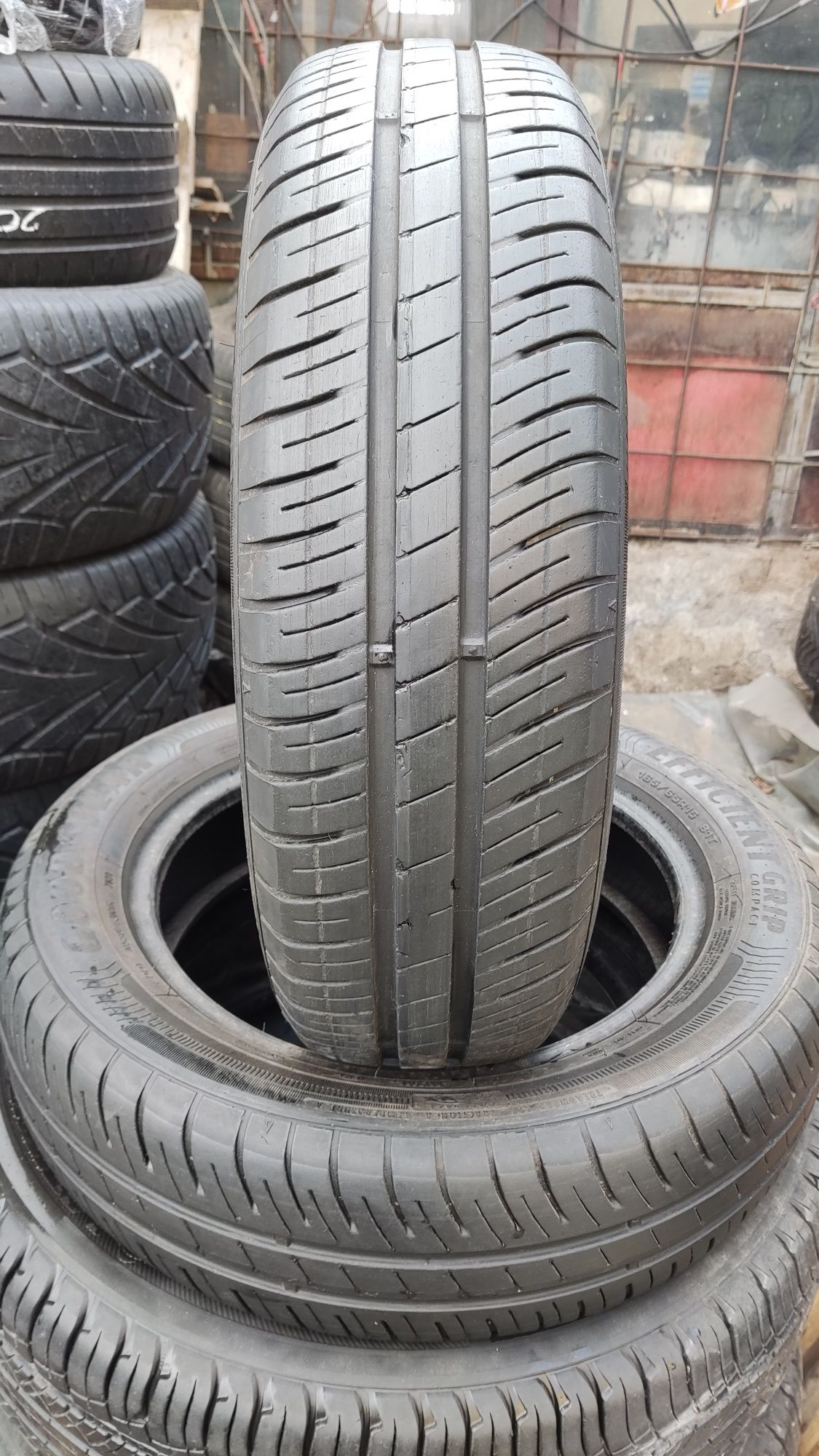 2бр летни гуми 165/65/15 GoodYear Efficient Grip,dot4021 
dot4021