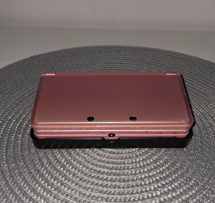 Nintendo 3DS- original, complet funcțional.