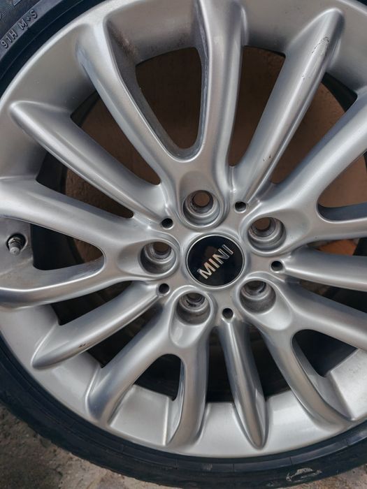 Jante originale MINI Cooper  cauciucuri de iarnă Pirelli 225 45 R1