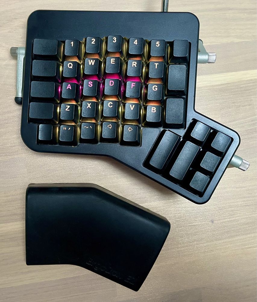 Tastatura mecanica ergonomica ErgoDox EZ Glow + Accesorii