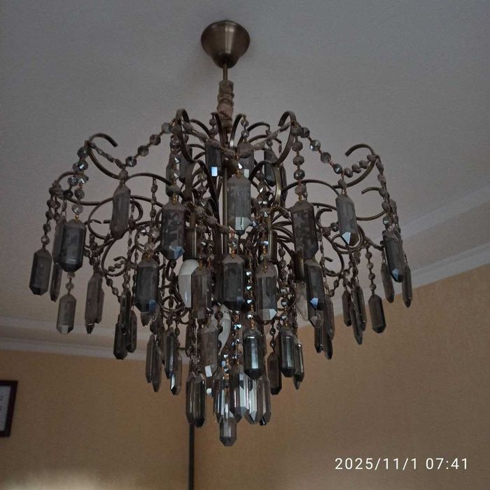 Люстра классическая