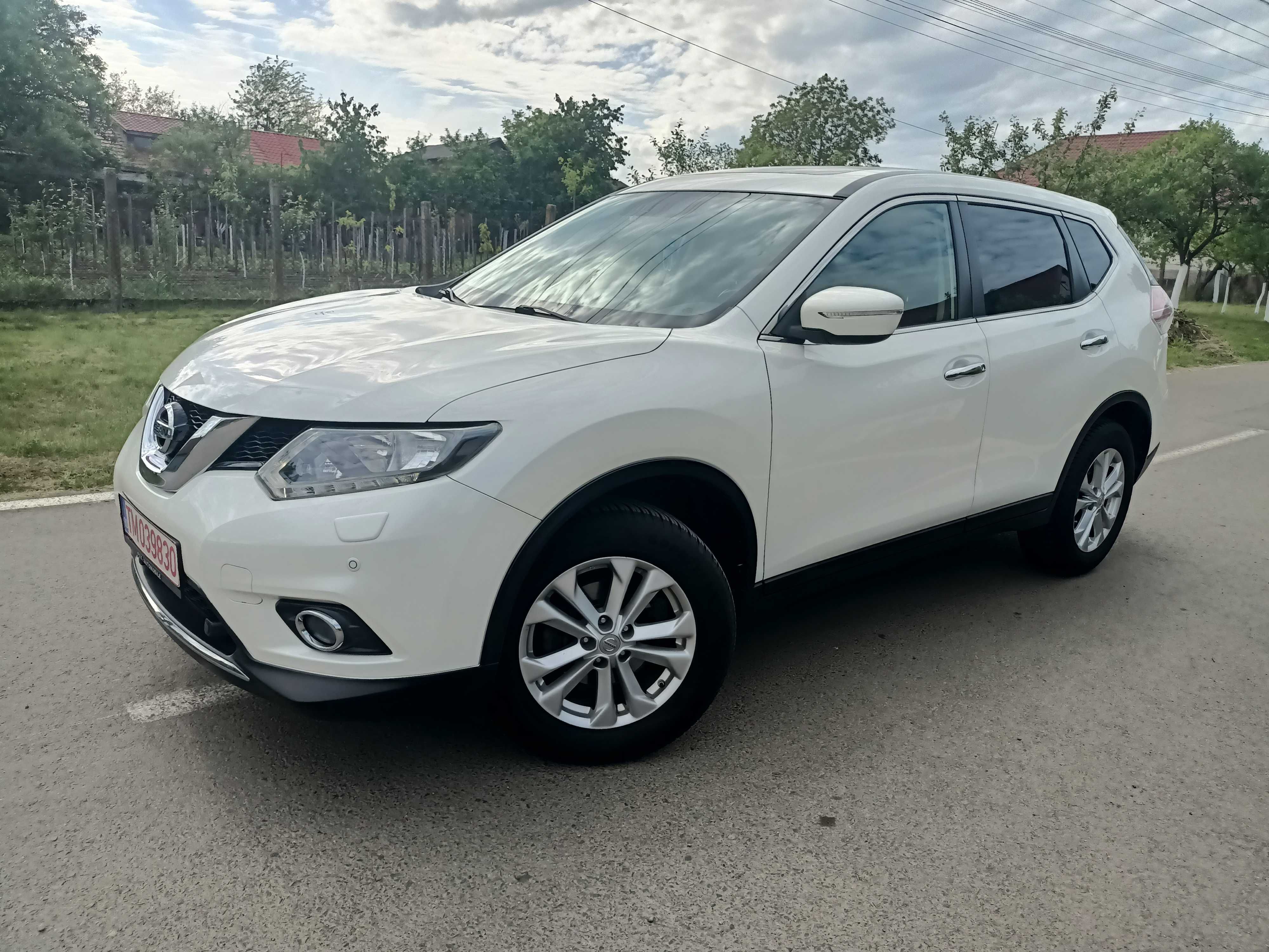 Nissan X-Trail-2015-Panoramic-Navi-Camera-151000 km-1.6 131 Cp