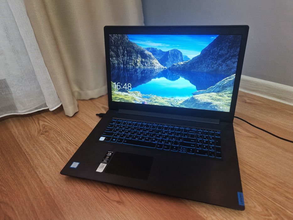 Lenovo Gaming 17.3 мощный