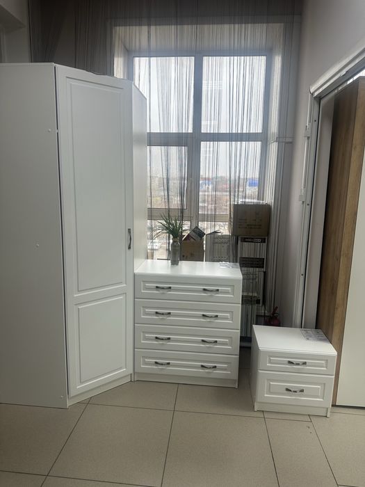 Продам шкаф угловой комод тумба прикроватная