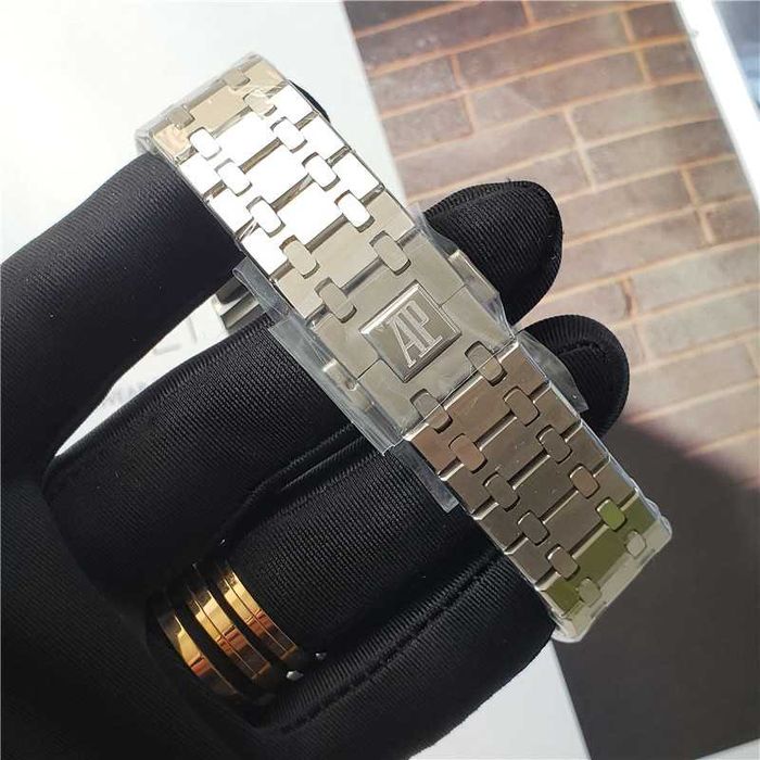 Audemars Piguet Royal Oak Chronograph с кварцов механизъм