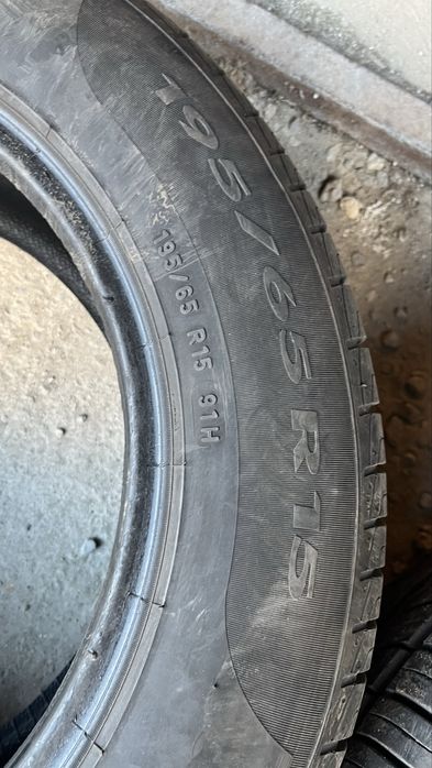 Pirelli летни гуми 195/65/15 Цената е за 4-те гуми