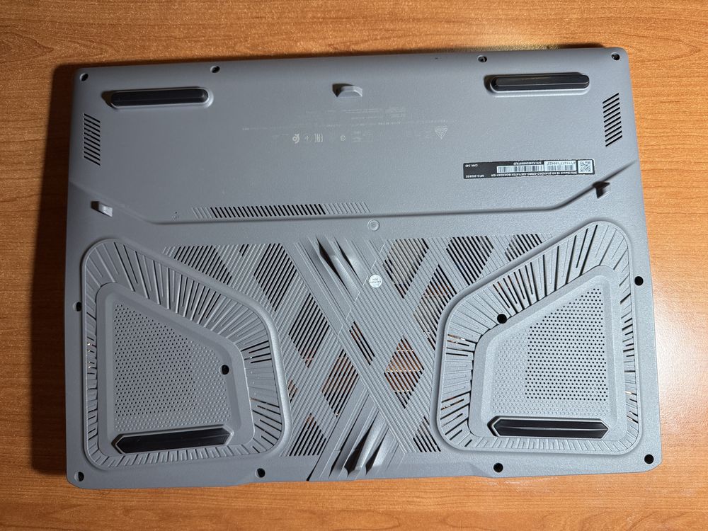 Лаптоп MSI Sword 16 HX B14VFKG