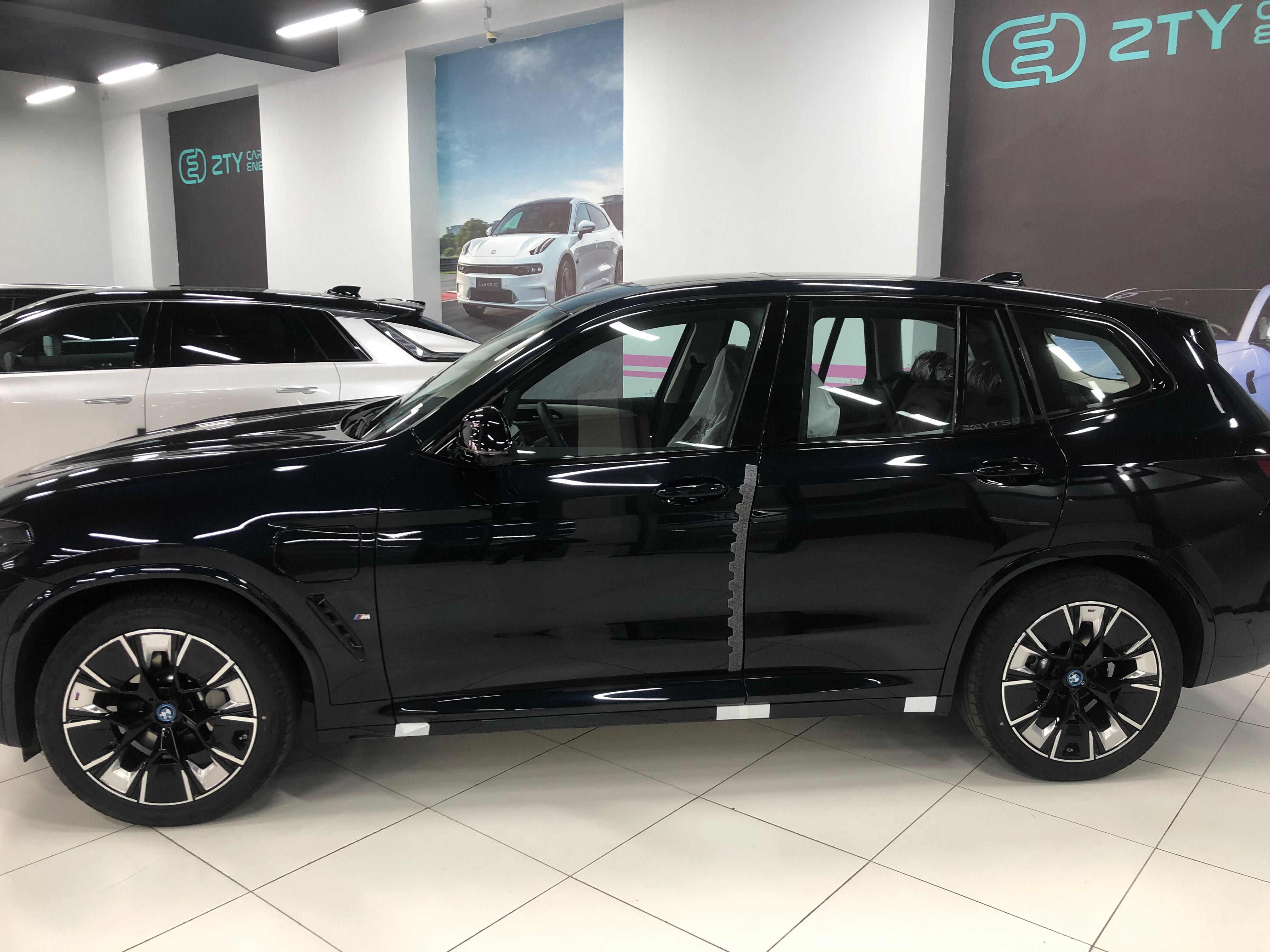 BMW ix3 night пакет, с гарниром