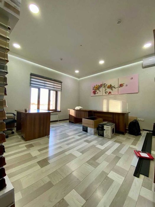 Сдаётся большой 2х уровневый офис с ремонтом – 333 м², Орн Ц6 (N117)