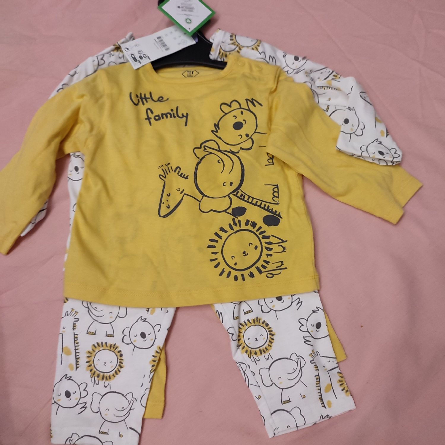 pijama bebeluș mar 74