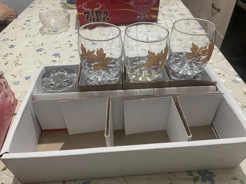 Продам набор стаканов